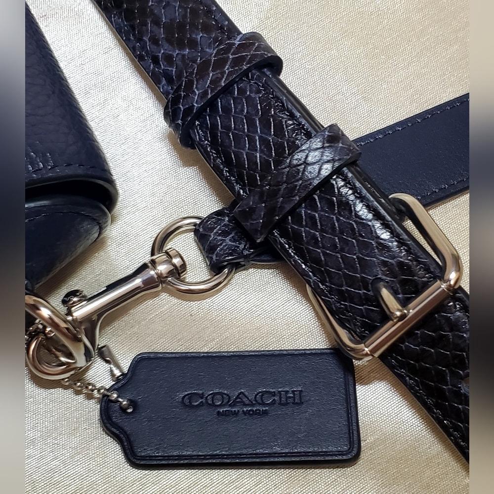 ‼️SOLD‼️ COACH GEORGIE Saddle Bag Suede, Leather - Picture 9 of 16